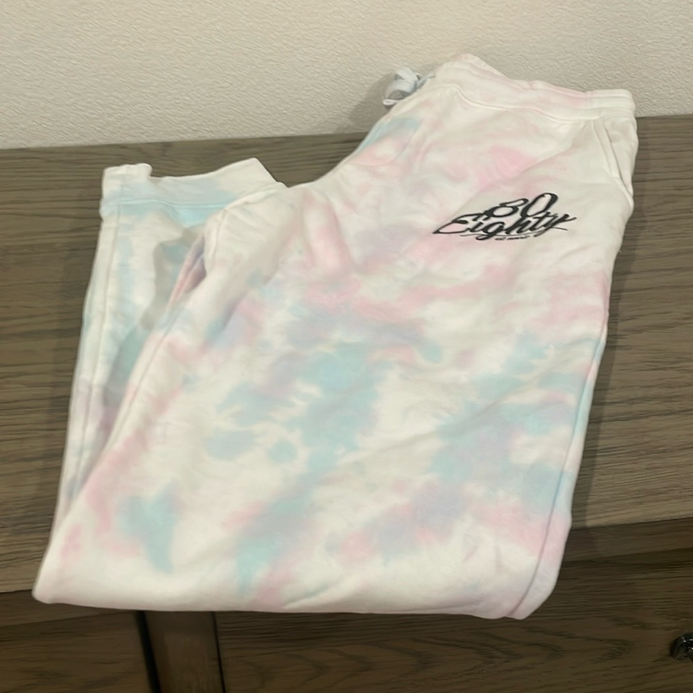 80 Eighty size small tie-dye sweats new with tags